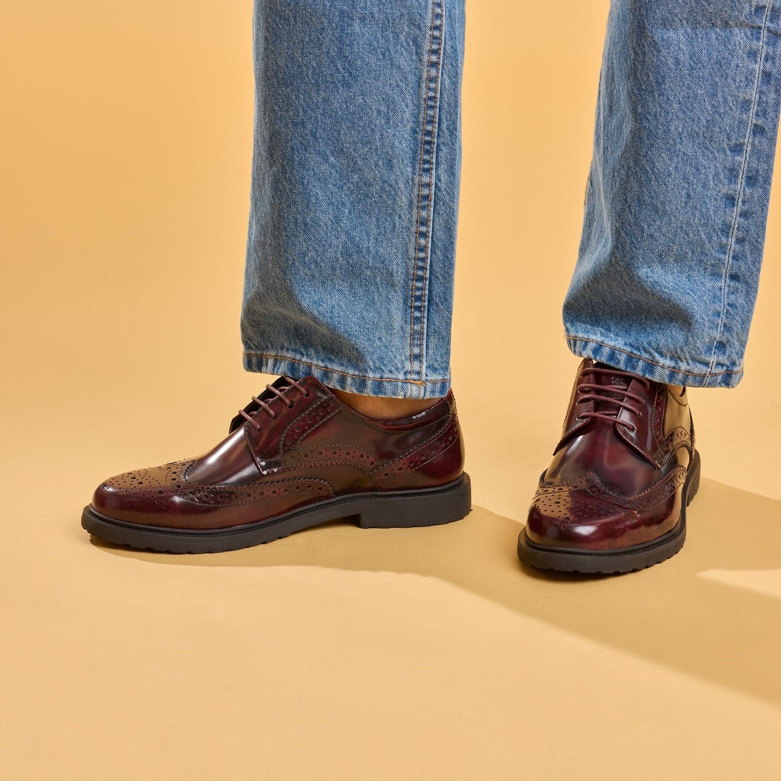 Hush Puppies Verity Hi-Shine Leather Women's Plum Brogues Shoes