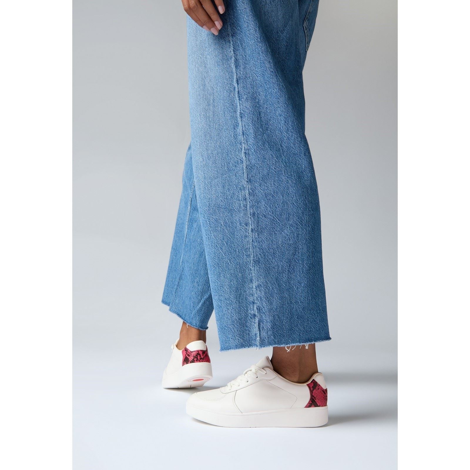 Fitflop Rally Snakeprint-Backtab Leather Women's Urban White/Wild Raspberry Trainers