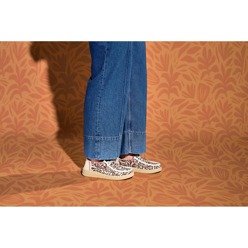 HEYDUDE Wendy Espadrille Retro Palm Cotton Blend Women's Downtown Brown/Egret Espadrilles