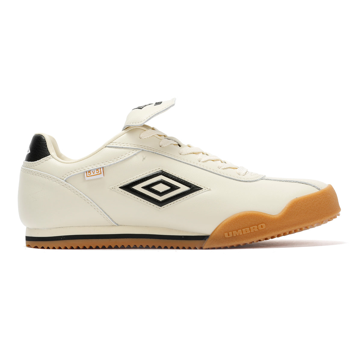 Umbro 5V5 Leather Antique White/Black Trainers