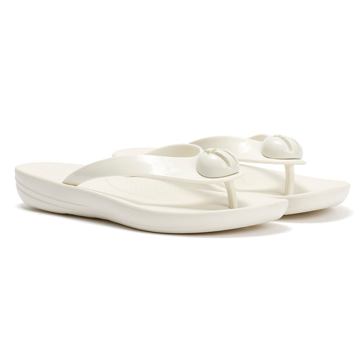 FitFlop Iqushion Glossy Button Women's Cream Flip Flops
