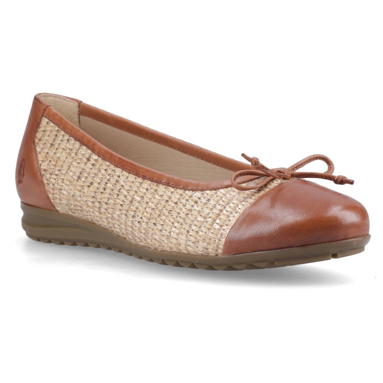 Hush Puppies Laurie Toe Cap Leather Women's Tan Standard Flats