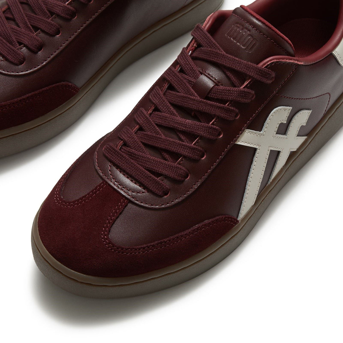Fitflop The Dash T-Toe Leather Women's Dark Merlot/Urban White Trainers