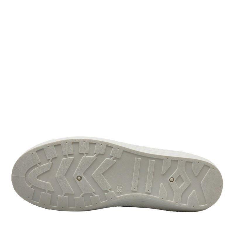 Penguin Anita Canvas Women's Navy Pumps