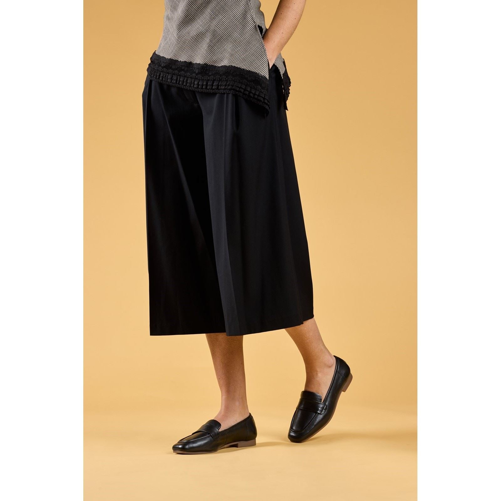 Hush Puppies Sutton Leather Women's Black Loafers