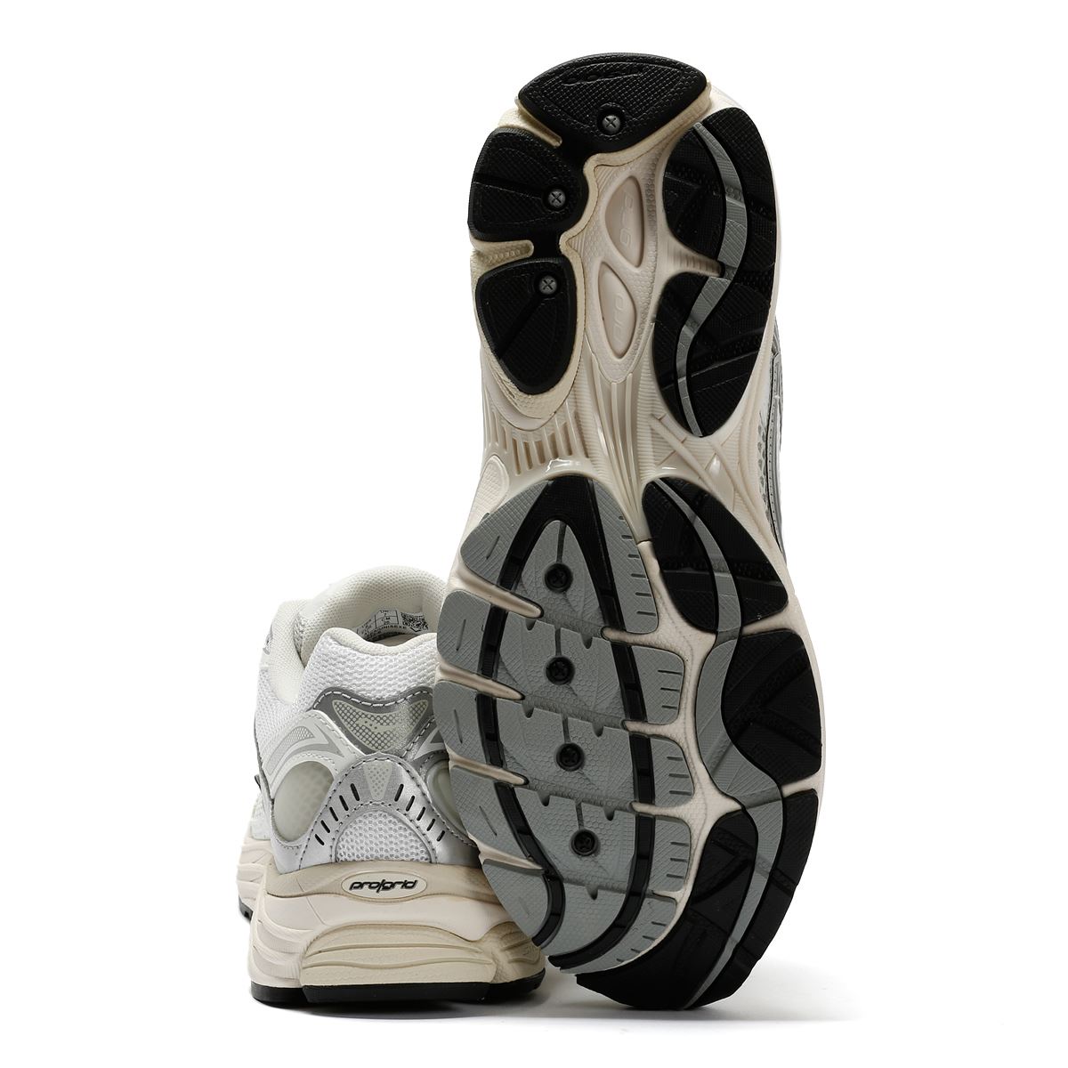 Saucony ProGrid Omni 9 White/Silver Trainers