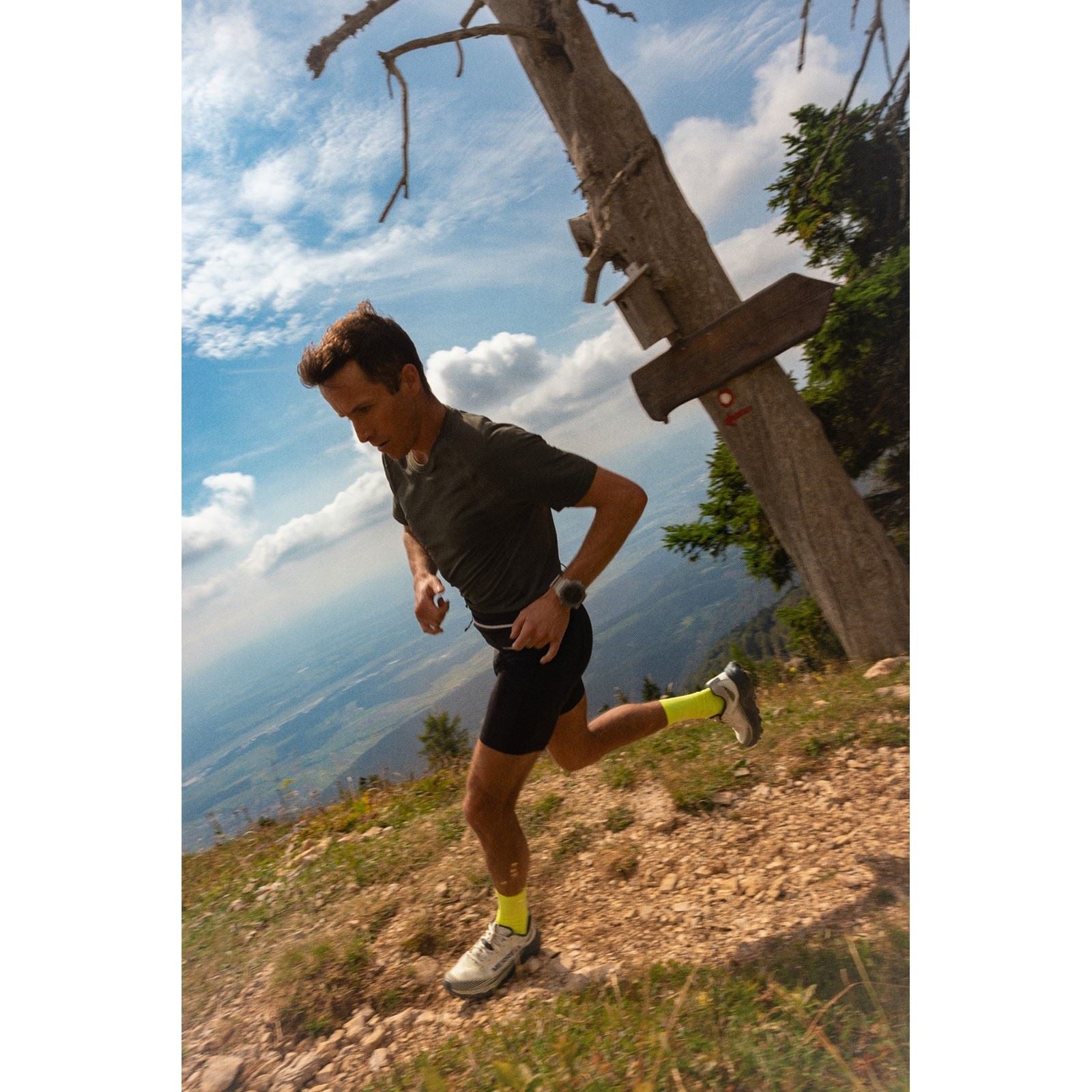 Merrell Agility Peak 6 Runner Polyurethane Men's Burlap Trail Running Shoes