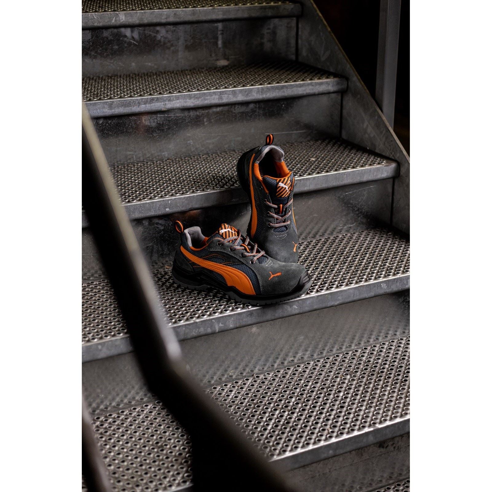 Puma Safety Omni Flash Low Suede Gre/Orange Safety Trainers