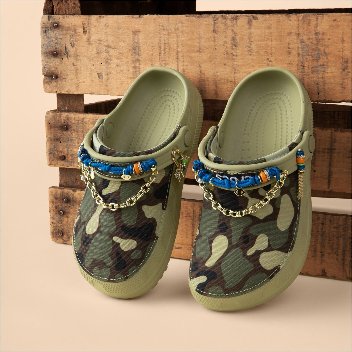 Crocs Classic Crafted Camo Textile Blend Men's Tac Green Clogs
