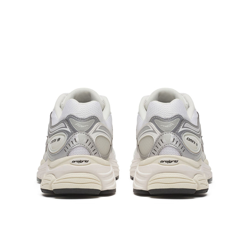Saucony ProGrid Omni 9 White/Silver Trainers