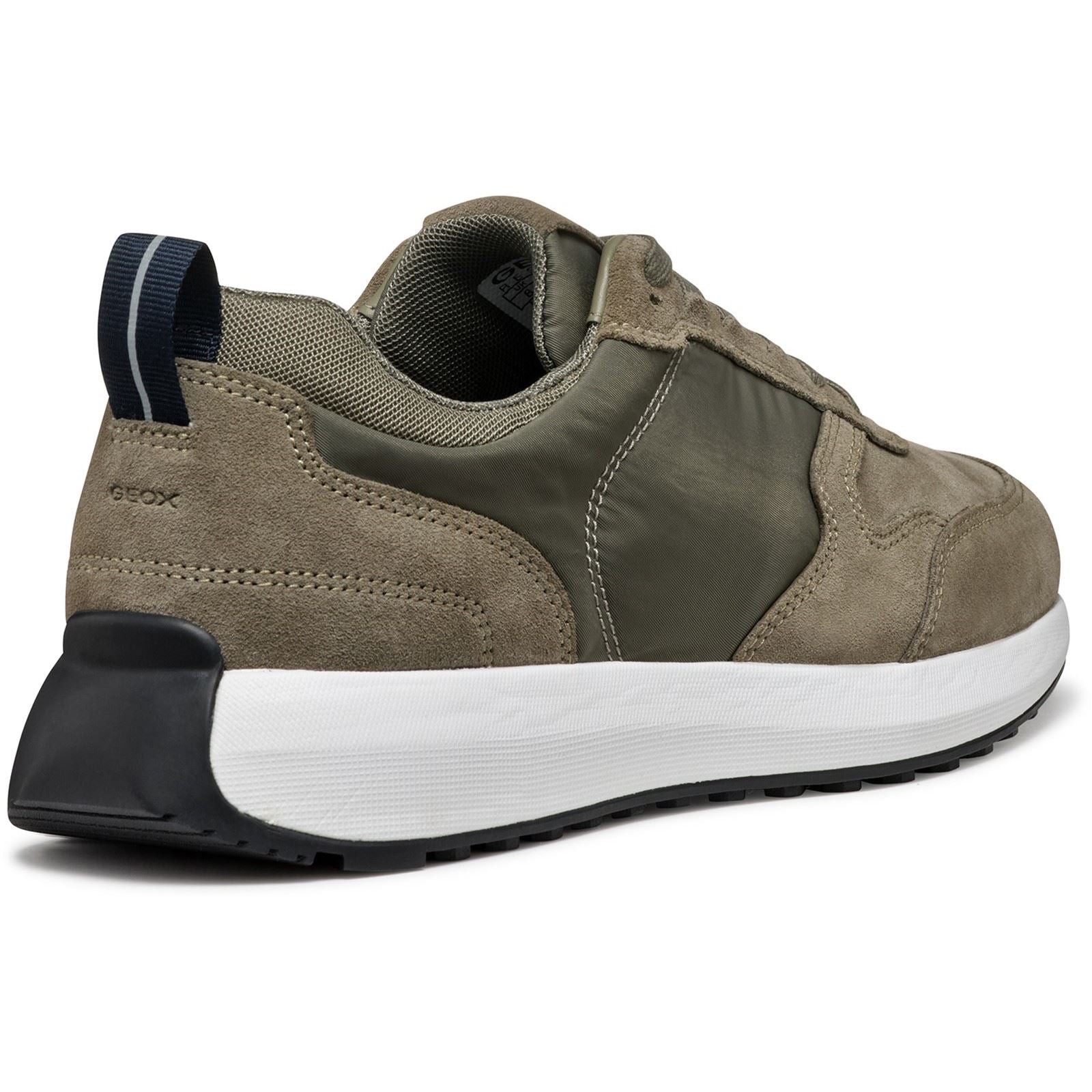 Geox U VOLPIANO Leather Men's Sage Trainers