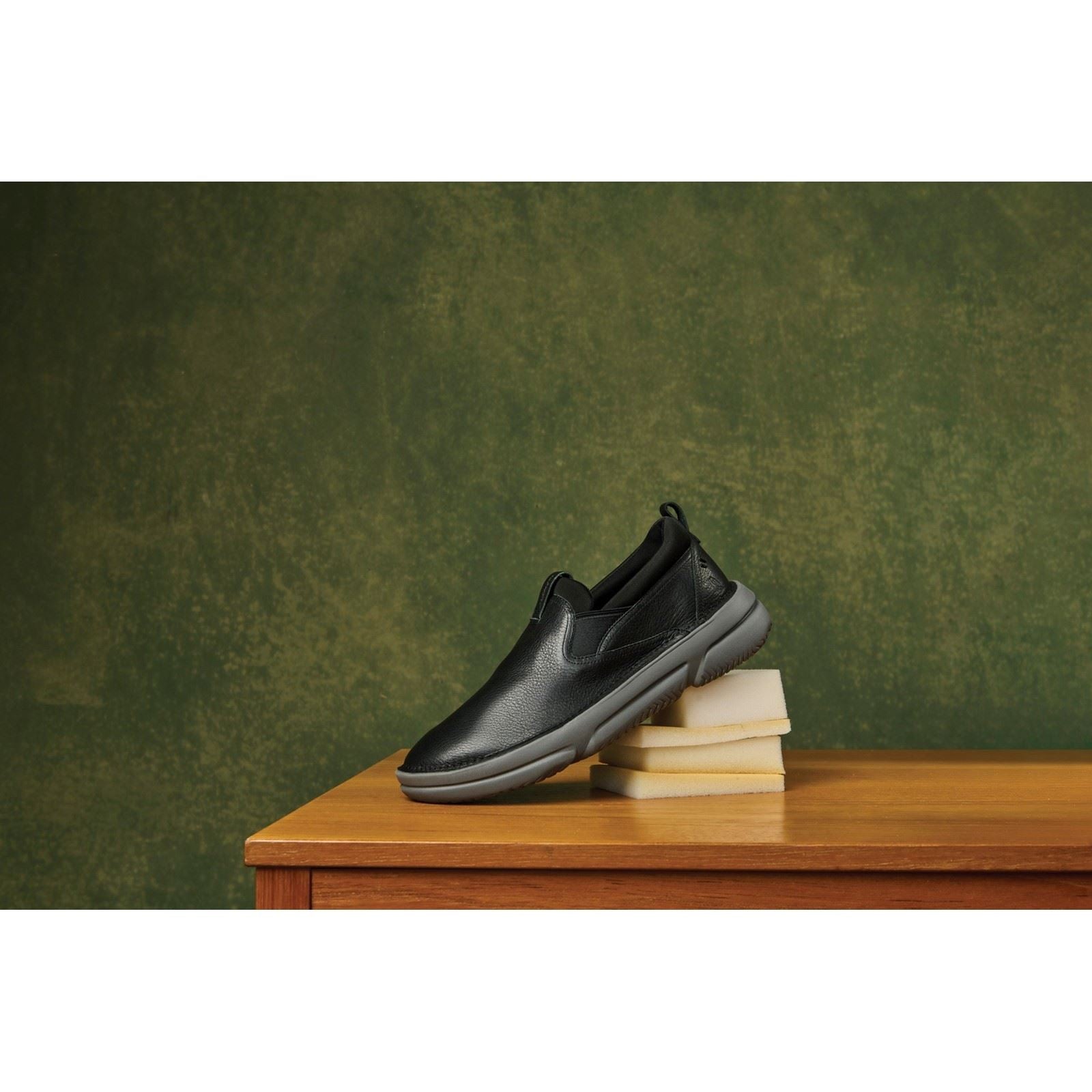 Hush Puppies Baylor Leather Men's Black Loafers