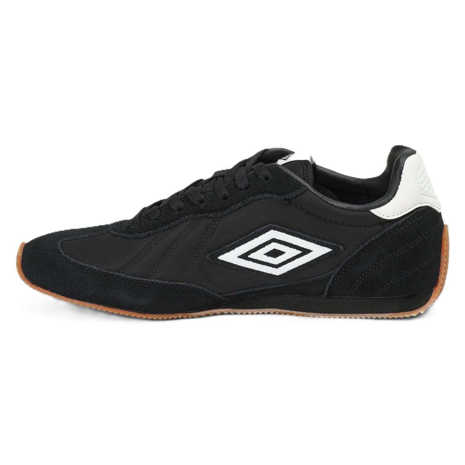 Umbro Gorton Black/White Trainers
