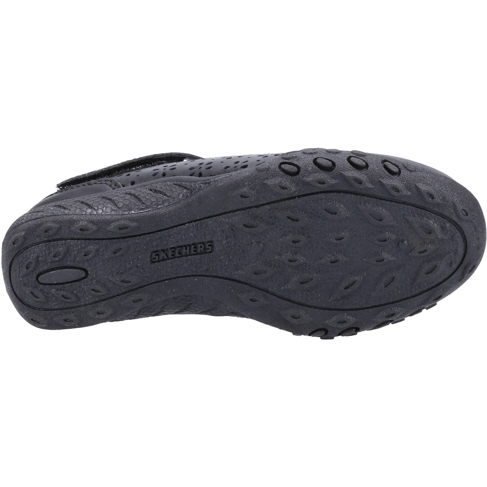 Skechers Breathe-Easy Playground Poppies Leather Girls's Black Shoes
