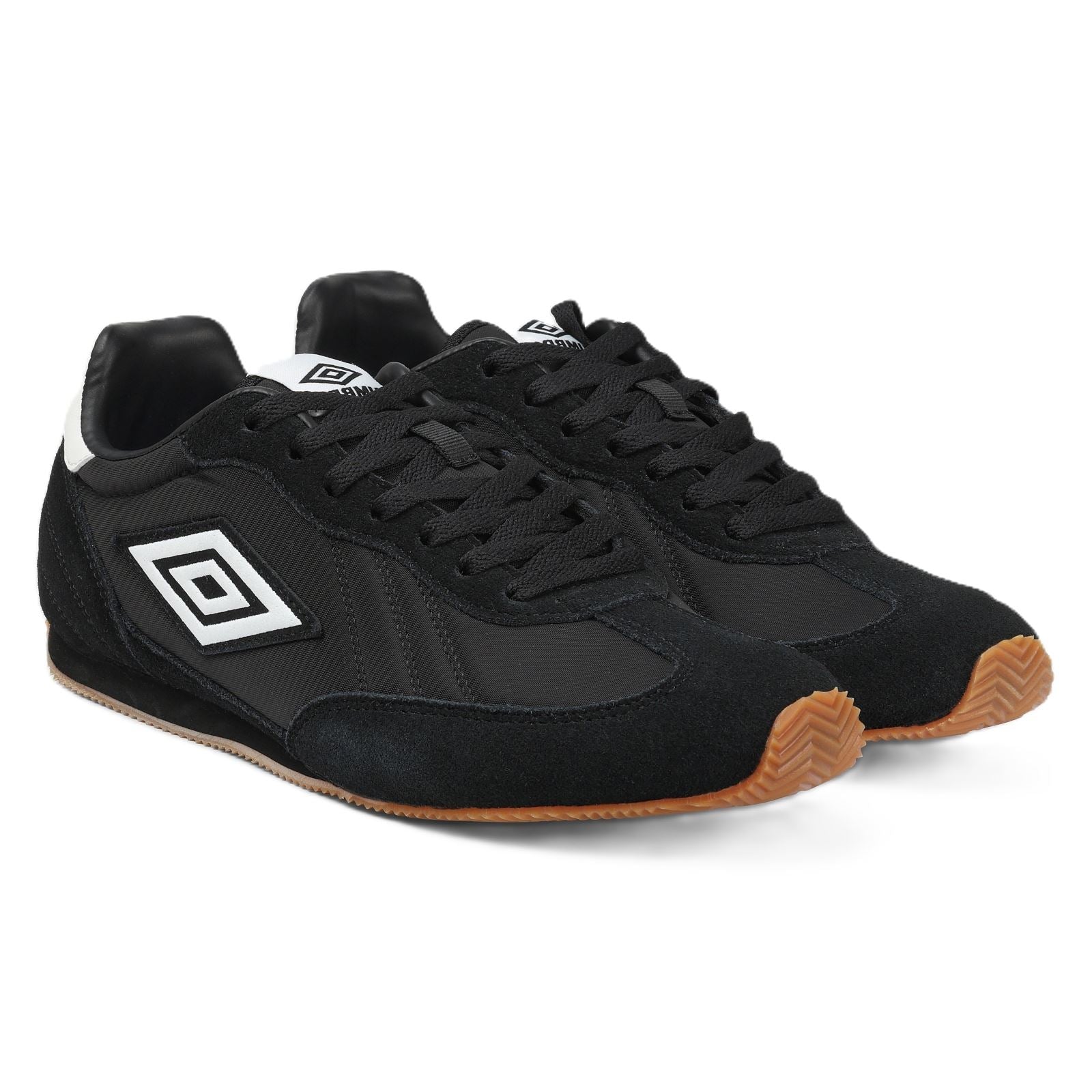 Umbro Gorton Black/White Trainers