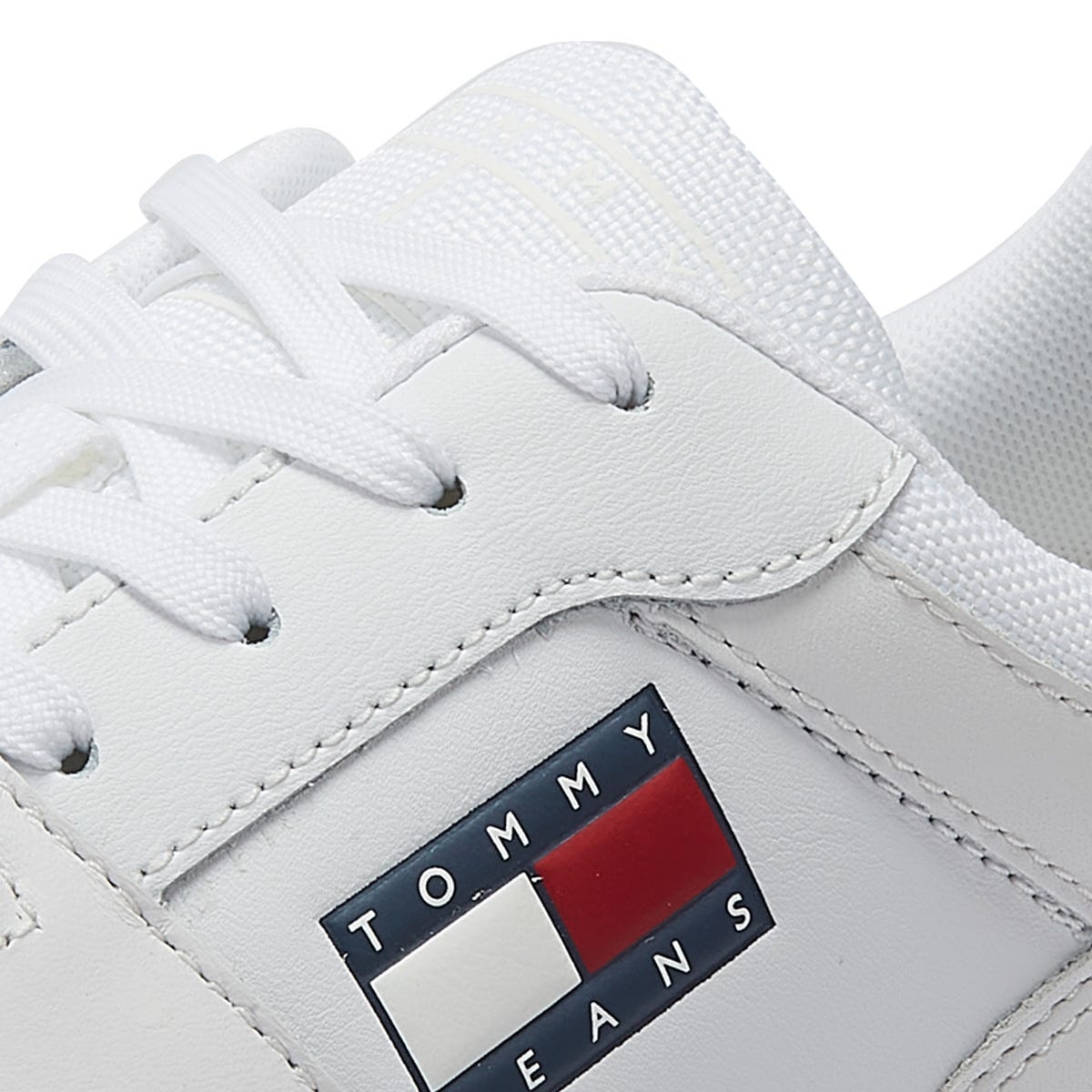 Tommy Hilfiger Jeans Retro Basket Mens White Leather Trainers